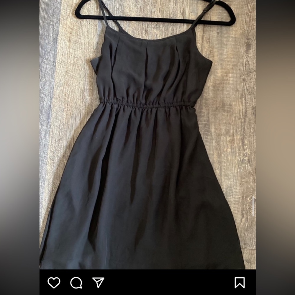 Black plain dress